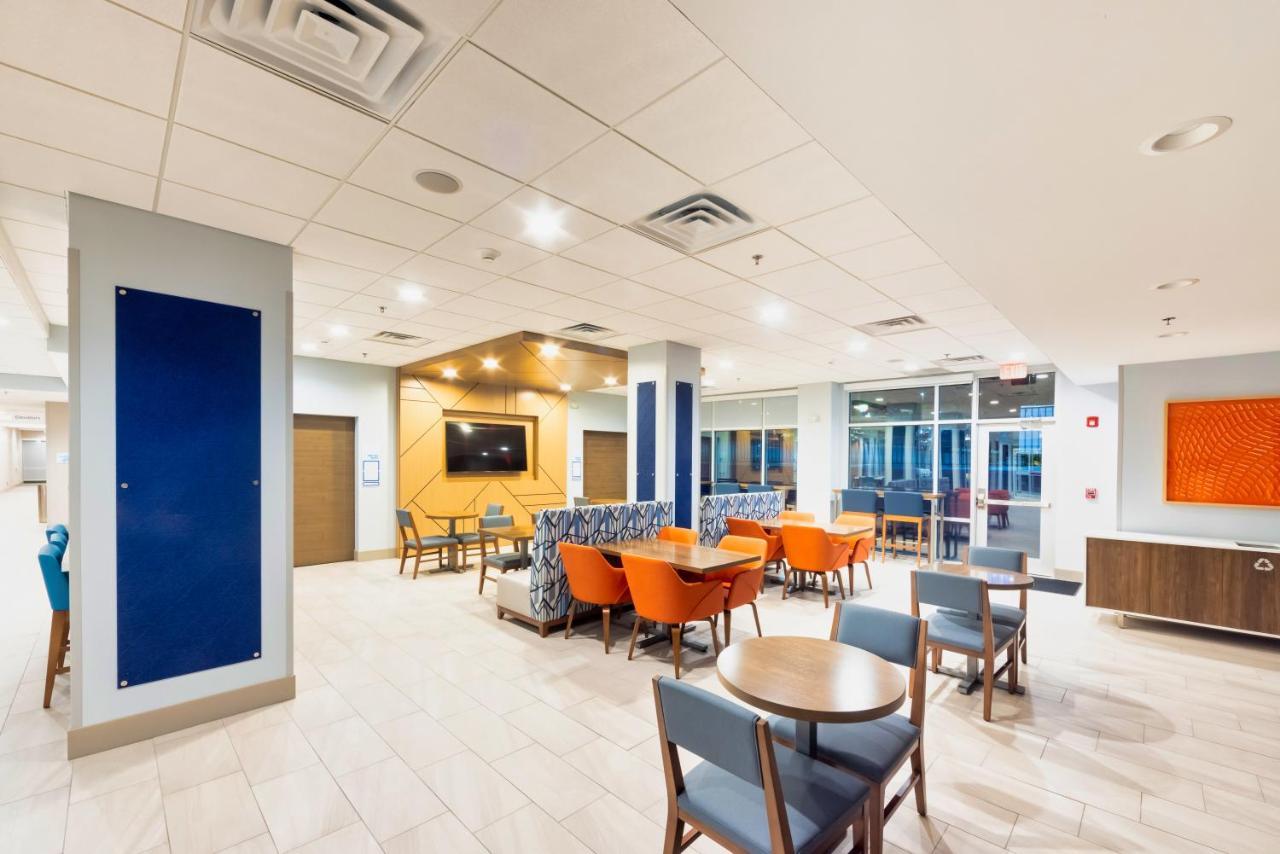 Holiday Inn Express & Suites - Harrisonburg University Area By Ihg Экстерьер фото